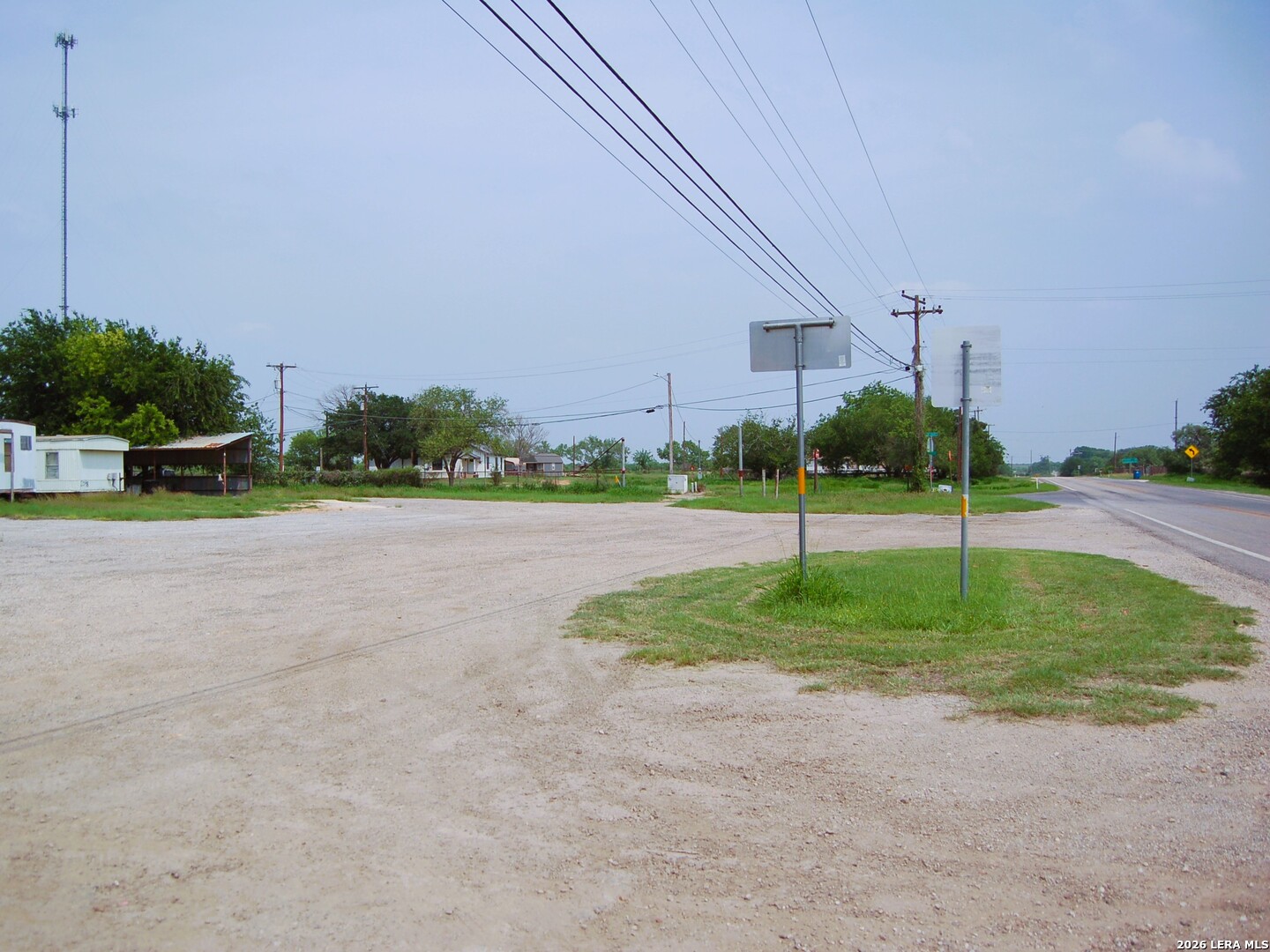 2098 E Fm 140 Pearsall TX 78061