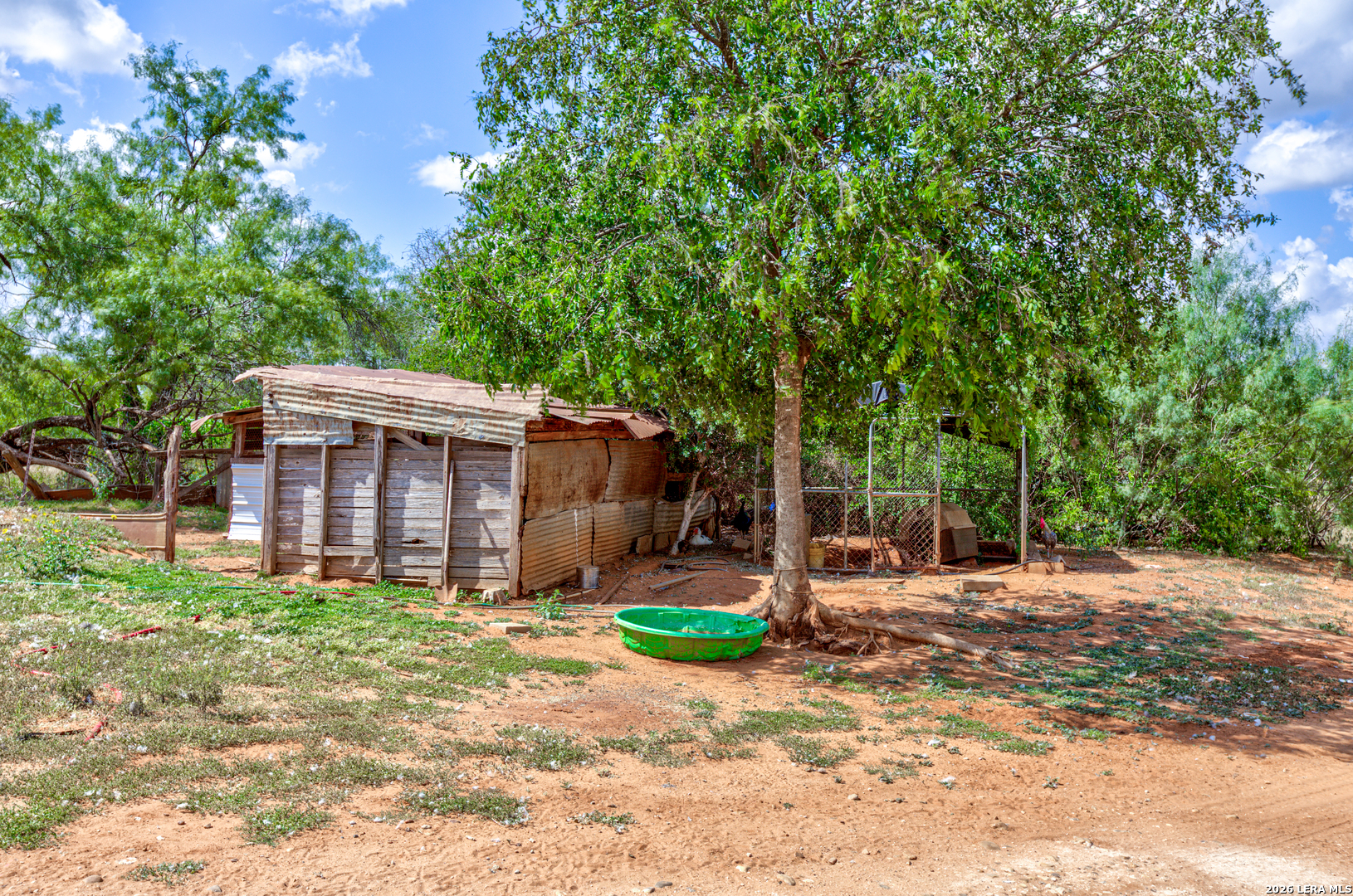 1160 W Highway 85 Dilley TX 78017