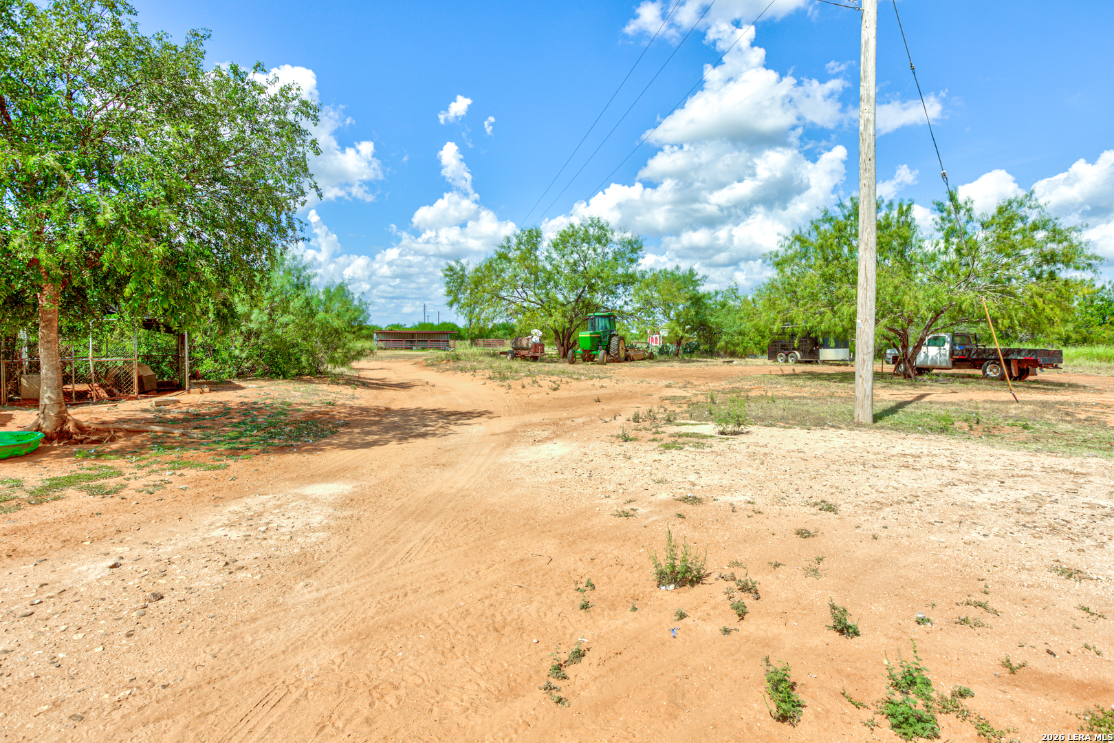 1160 W Highway 85 Dilley TX 78017