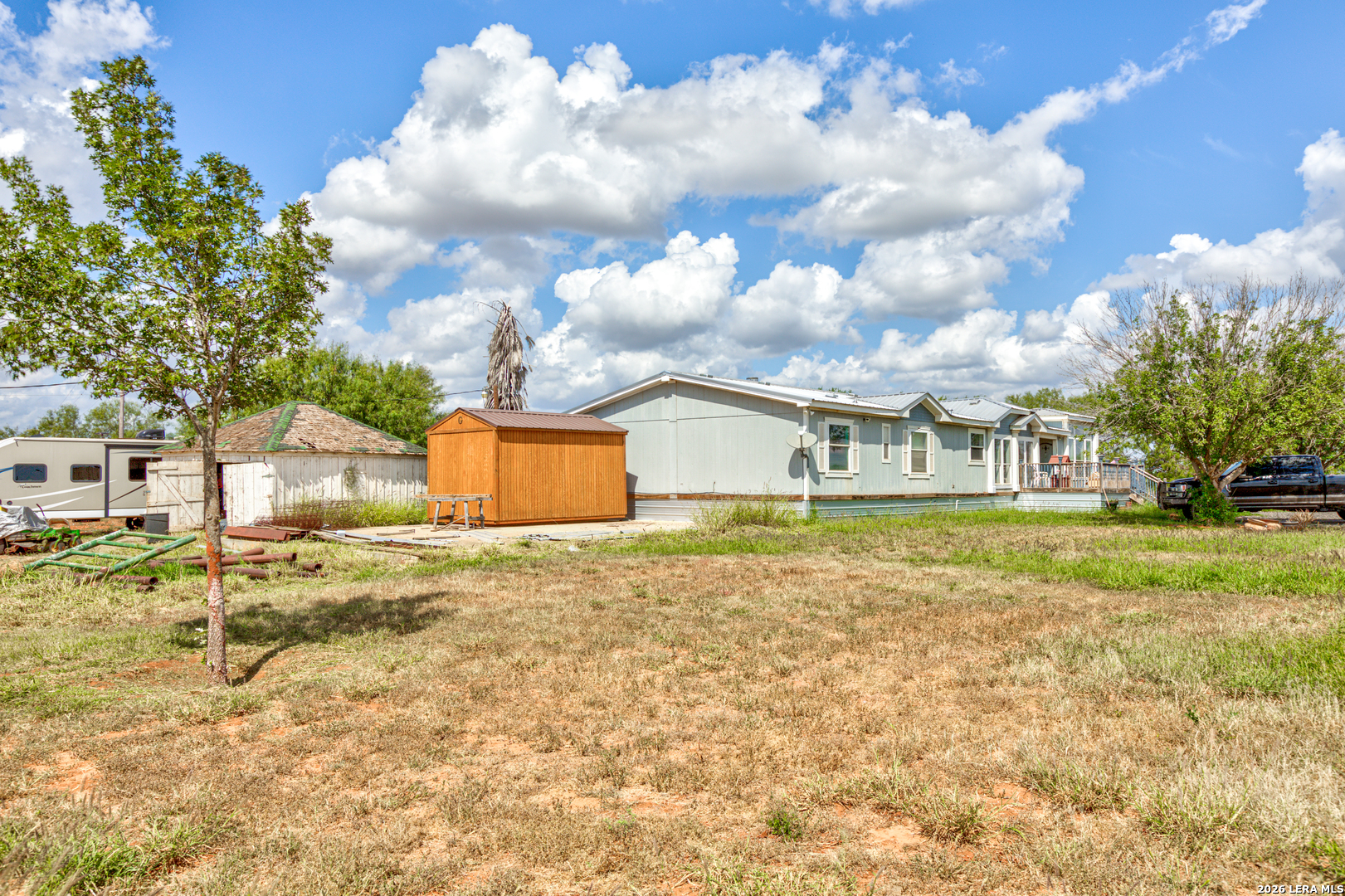 1160 W Highway 85 Dilley TX 78017