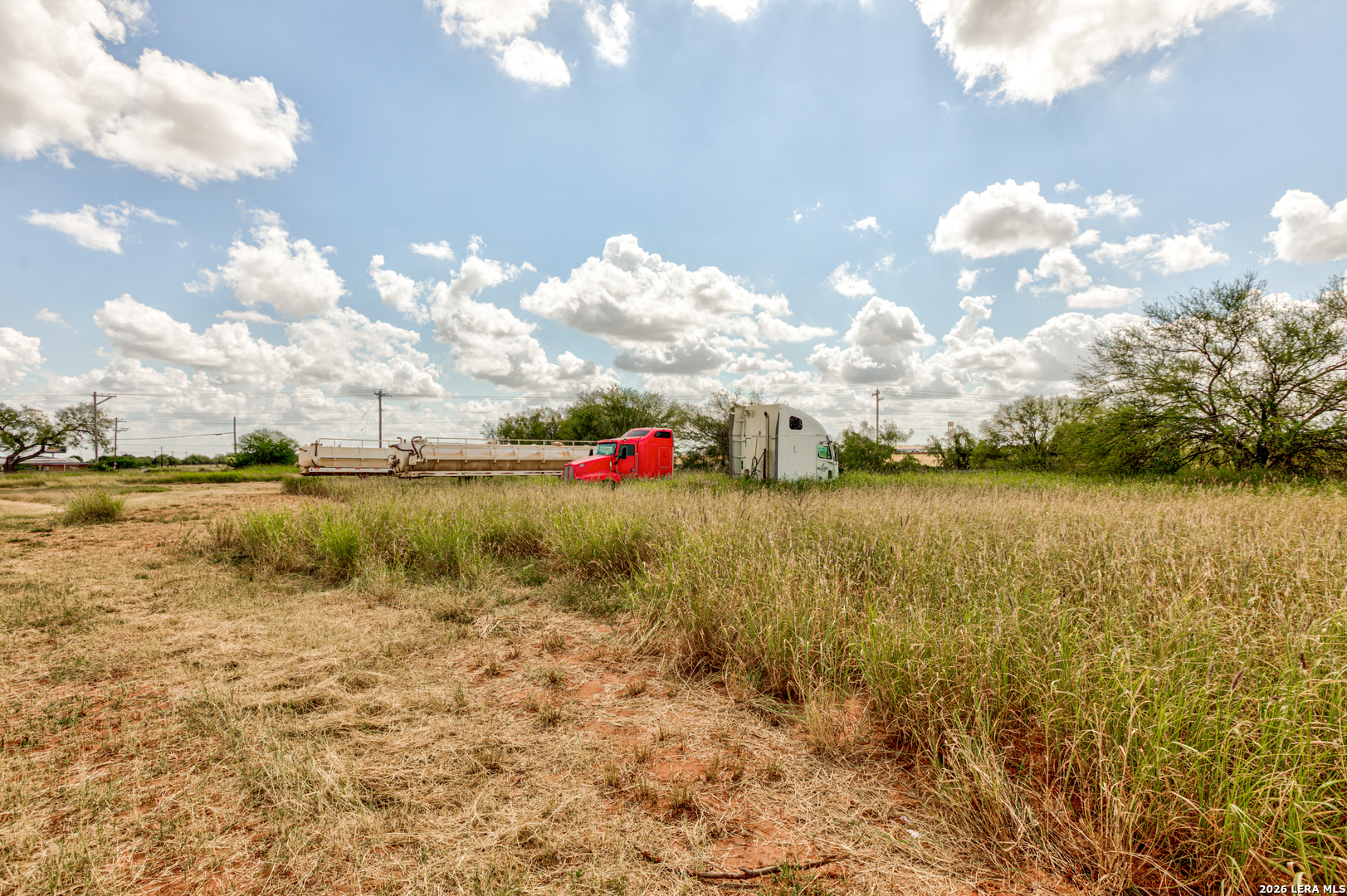 1160 W Highway 85 Dilley TX 78017