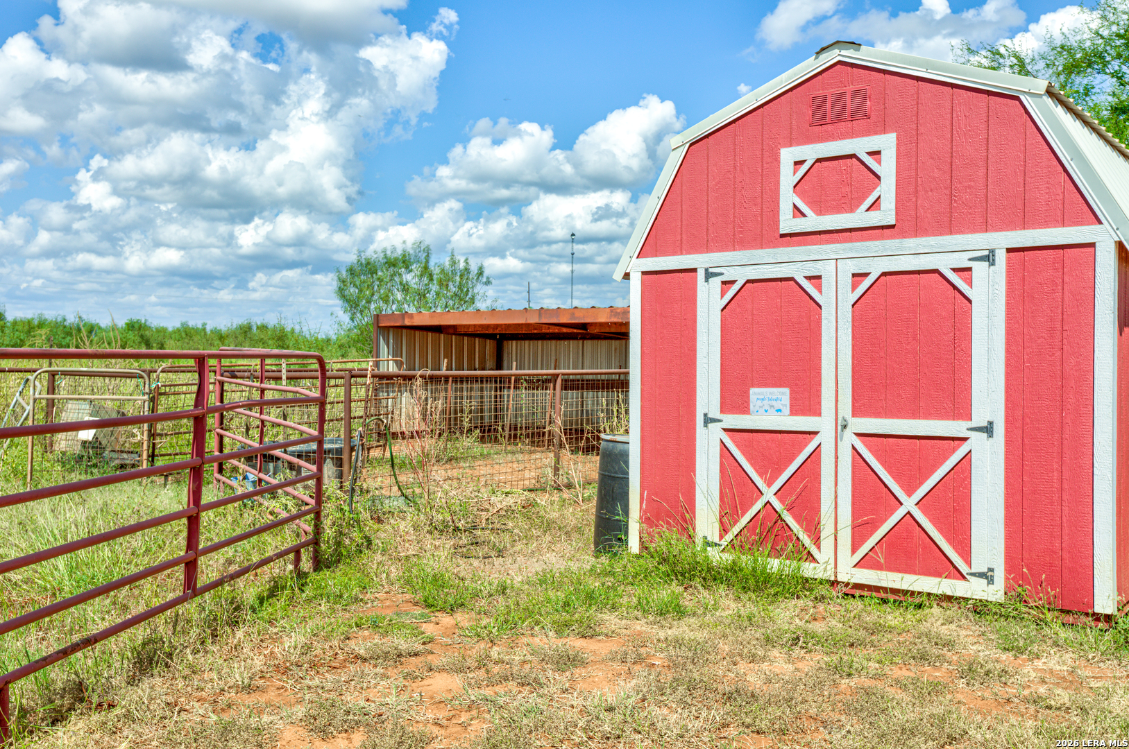 1160 W Highway 85 Dilley TX 78017