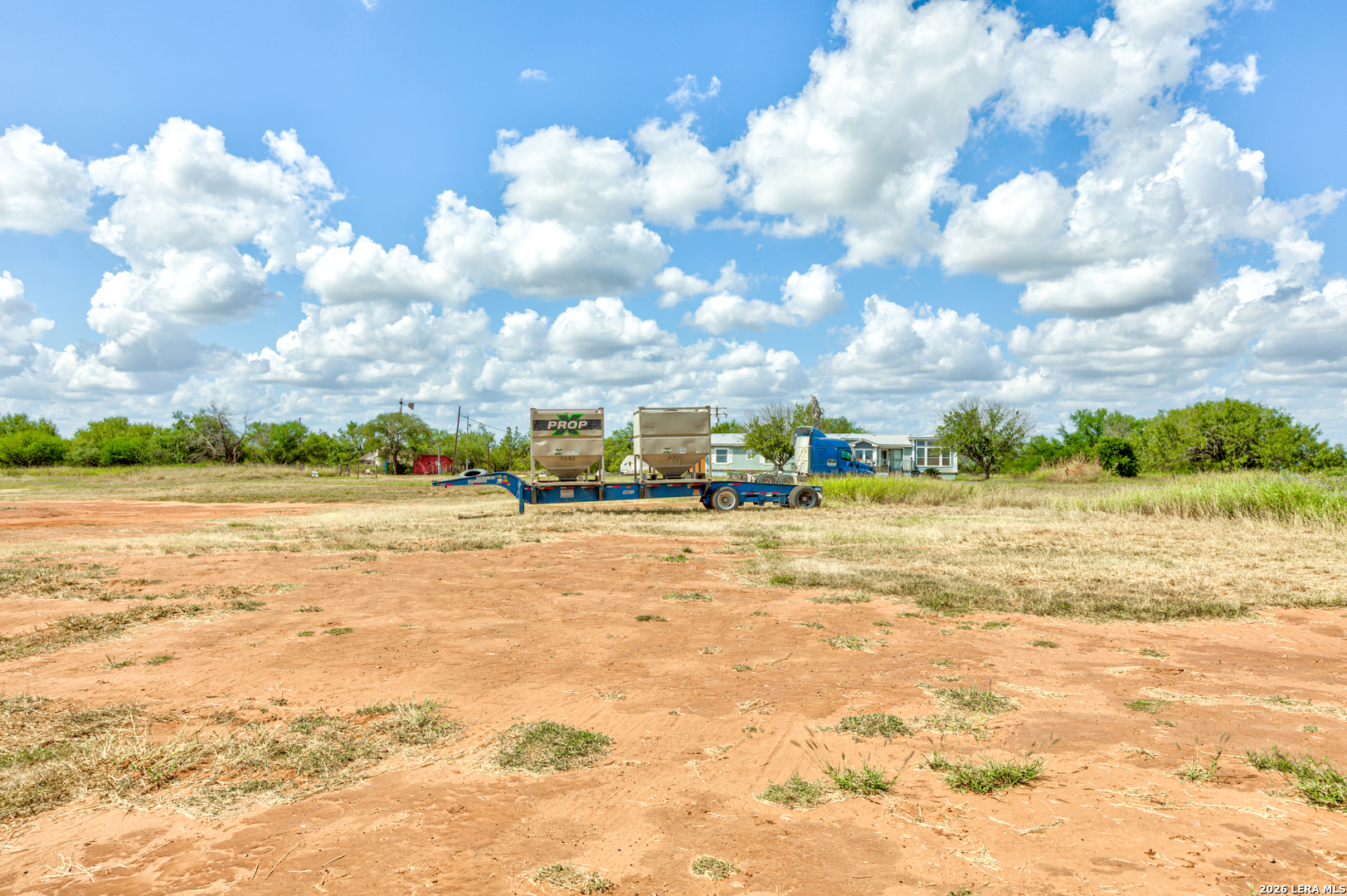 1160 W Highway 85 Dilley TX 78017