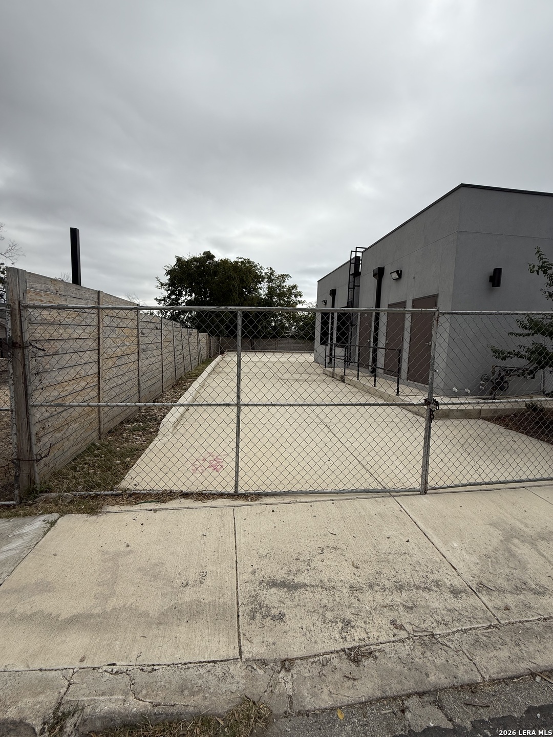 1443 Hildebrand San Antonio TX 78201