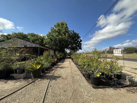 2700 SE Loop 410 San Antonio TX 78222