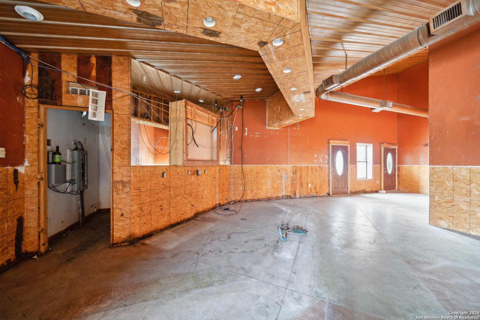 410 S Interstate 35 Pearsall TX 78061