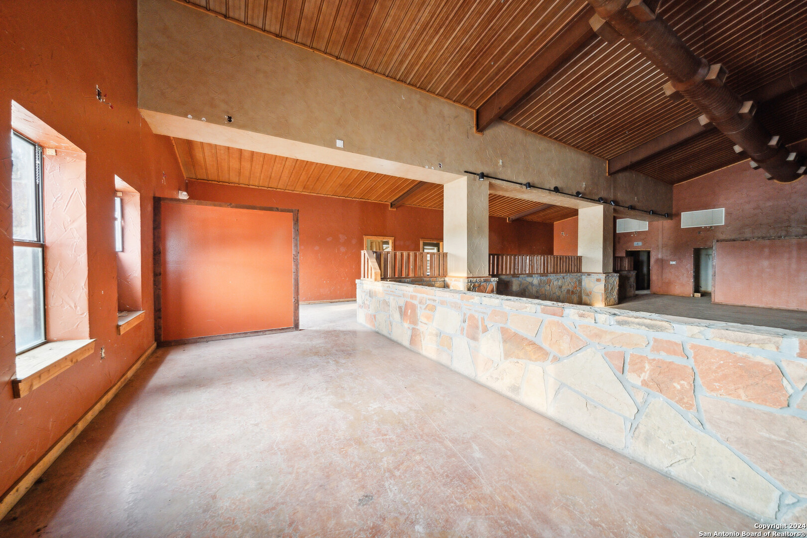 410 S Interstate 35 Pearsall TX 78061