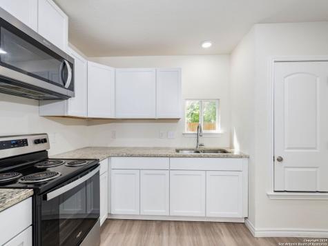 7302 Mary Abbott San Antonio TX 78221