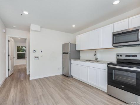 7302 Mary Abbott San Antonio TX 78221