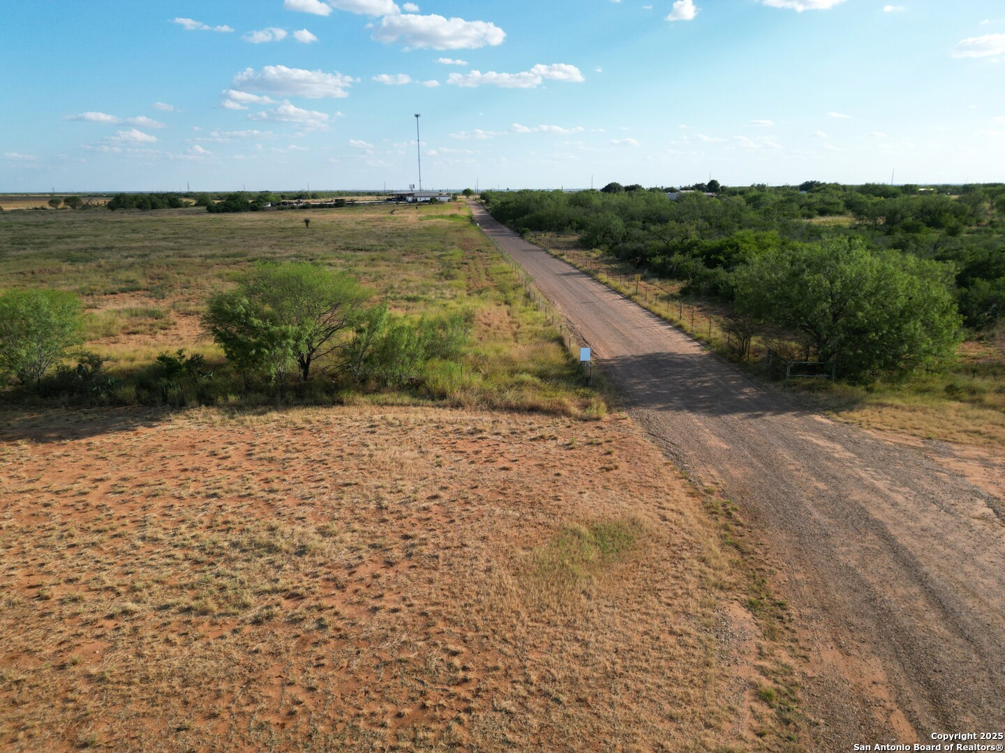 1750 W Highway 85 Dilley TX 78017