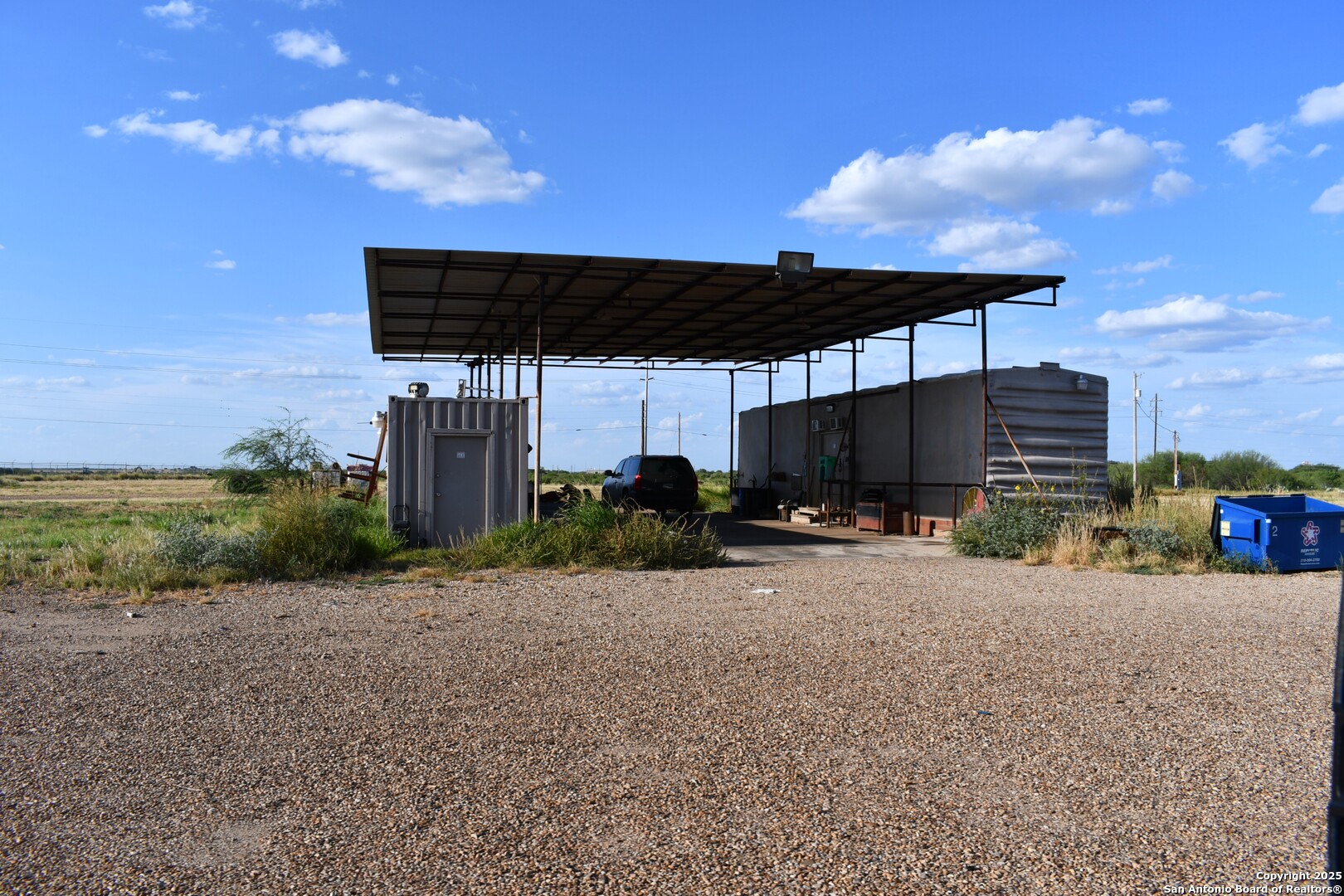 1750 W Highway 85 Dilley TX 78017