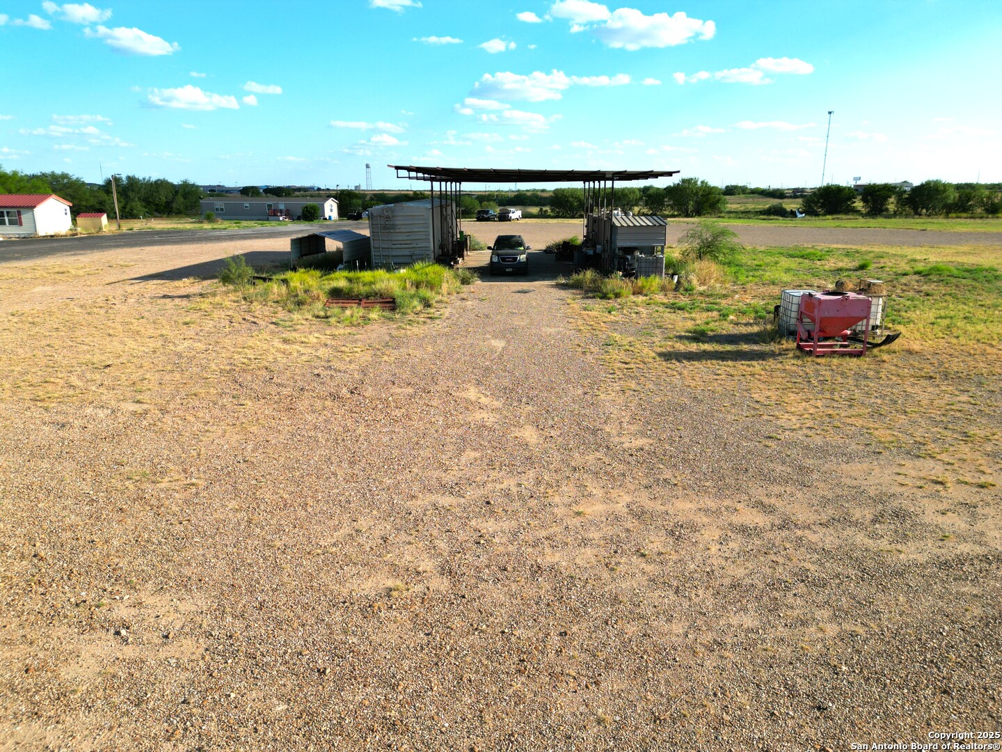 1750 W Highway 85 Dilley TX 78017