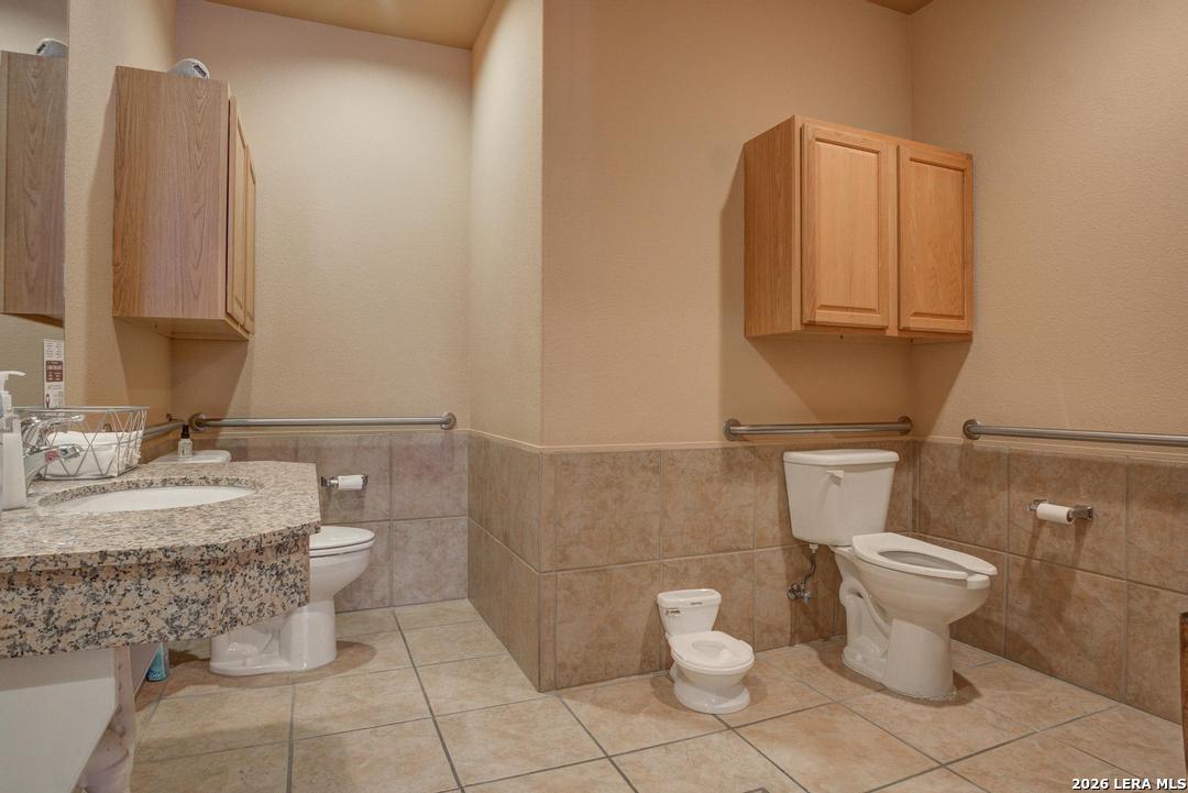 4230 Gardendale Street San Antonio TX 78229
