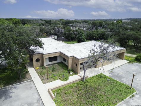 13438 Bandera Helotes TX 78023