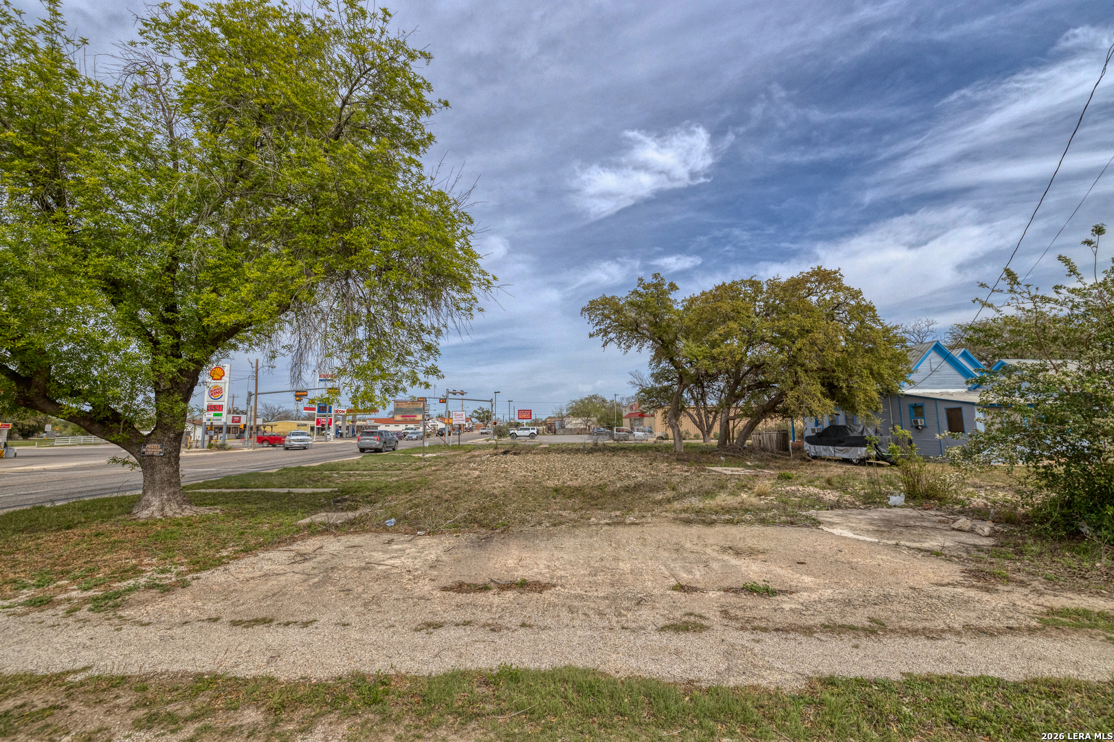 101 S Center Street Sabinal TX 78881