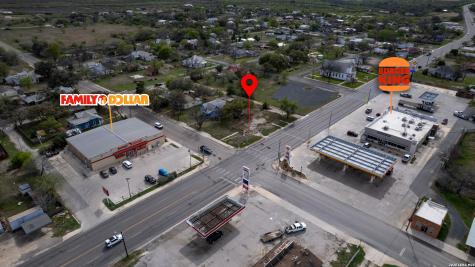 101 S Center Street Sabinal TX 78881