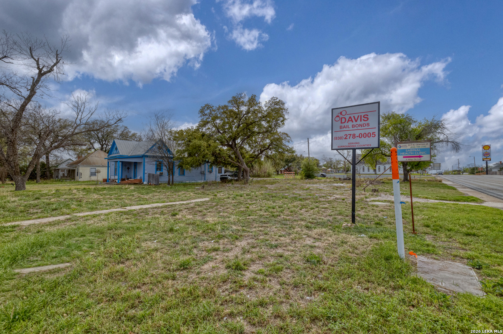 101 S Center Street Sabinal TX 78881