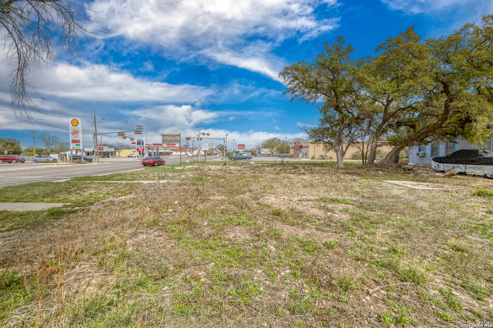 101 S Center Street Sabinal TX 78881
