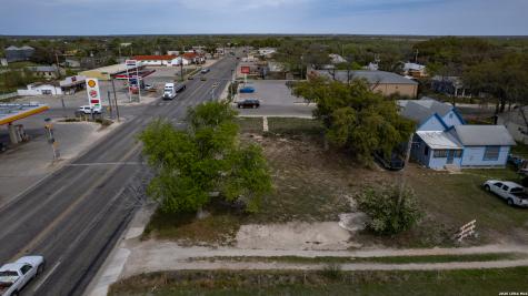 101 S Center Street Sabinal TX 78881
