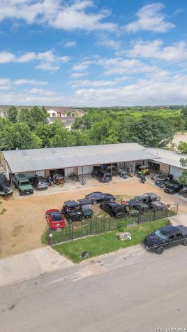 5690 Easterling San Antonio TX 78251