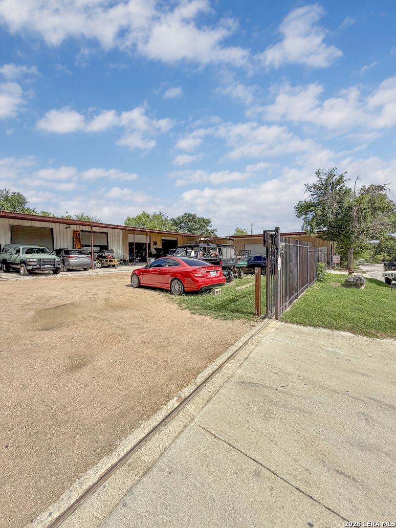 5690 Easterling San Antonio TX 78251