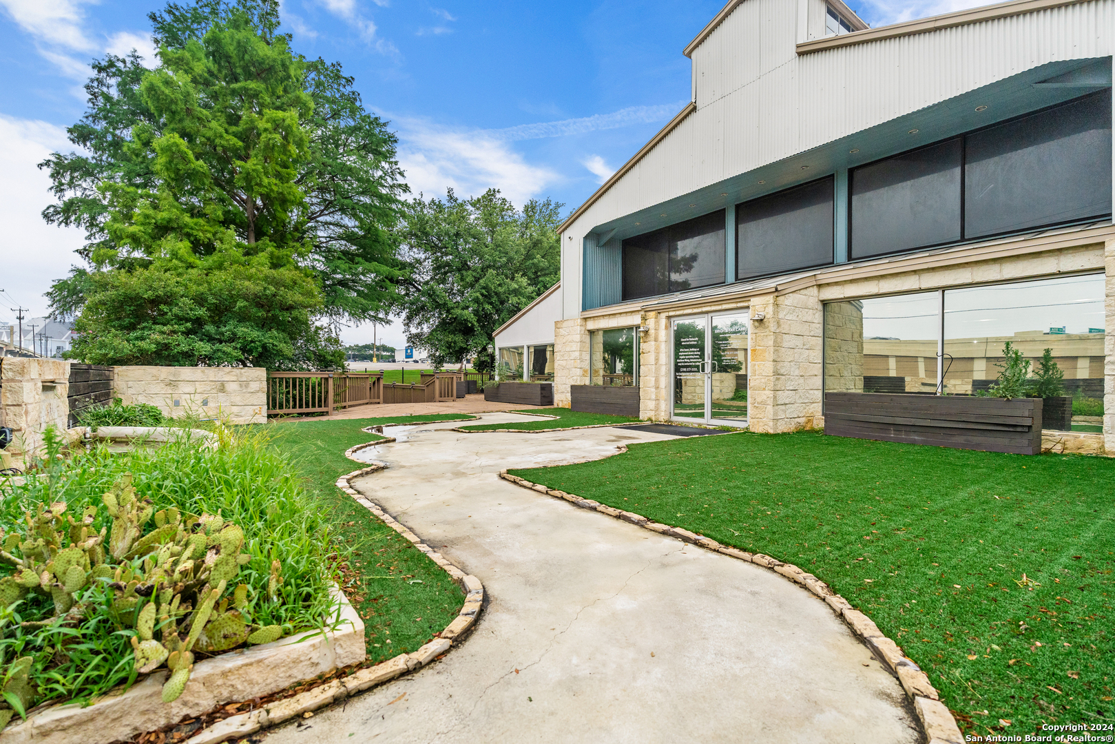 7710 W Interstate 10 San Antonio TX 78230