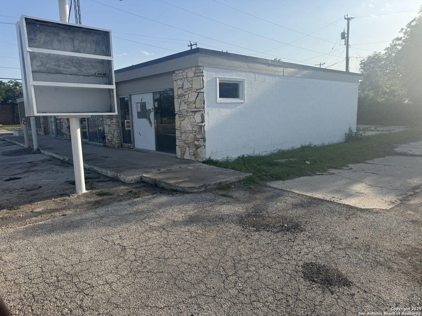 655 Cupples Road San Antonio TX 78237