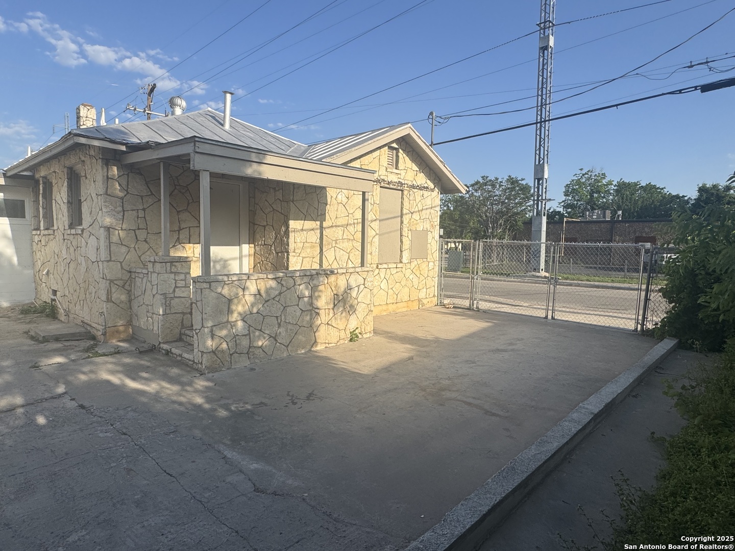 655 Cupples Road San Antonio TX 78237