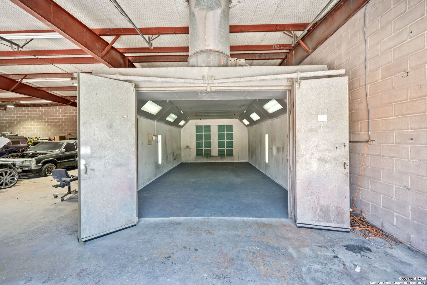 911 Viendo San Antonio TX 78201