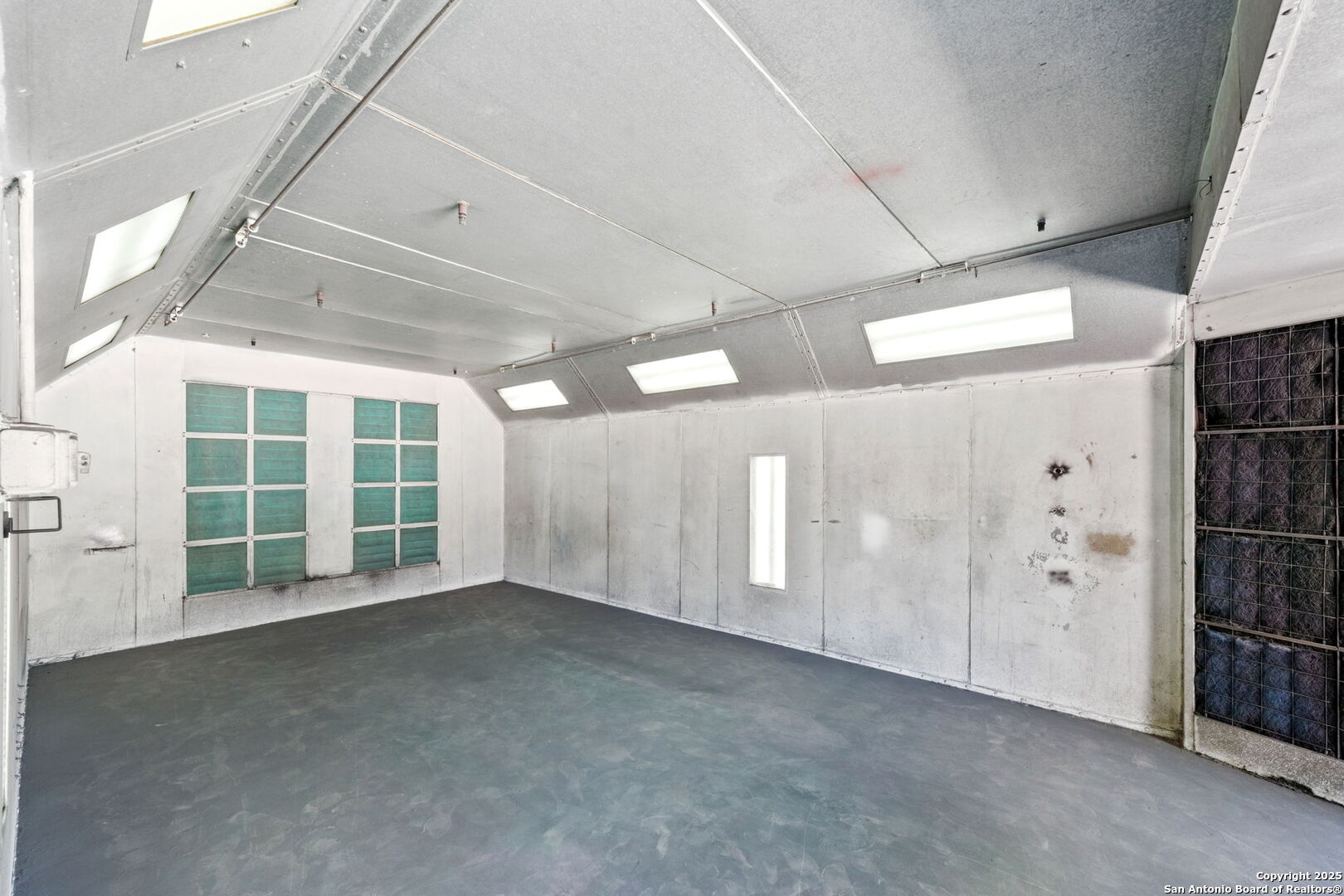 911 Viendo San Antonio TX 78201