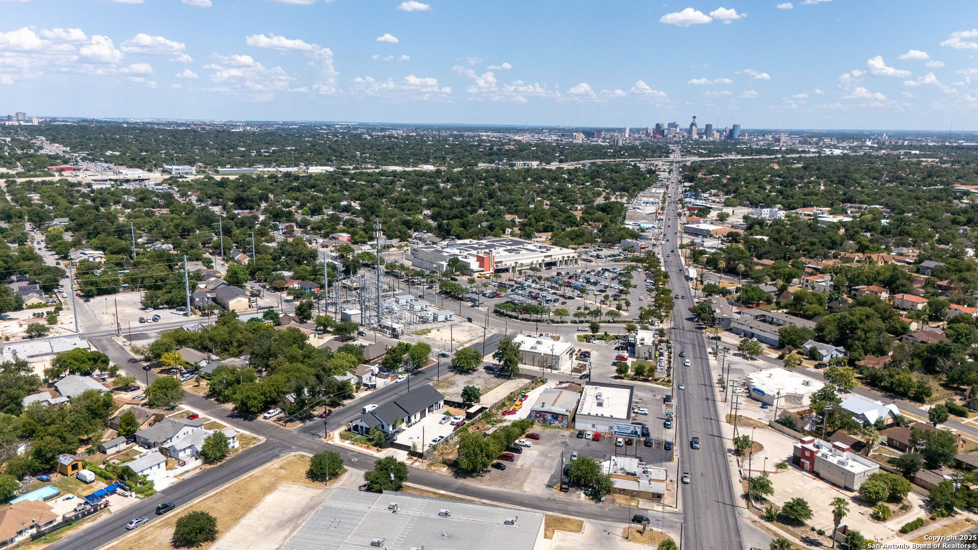 911 Viendo San Antonio TX 78201