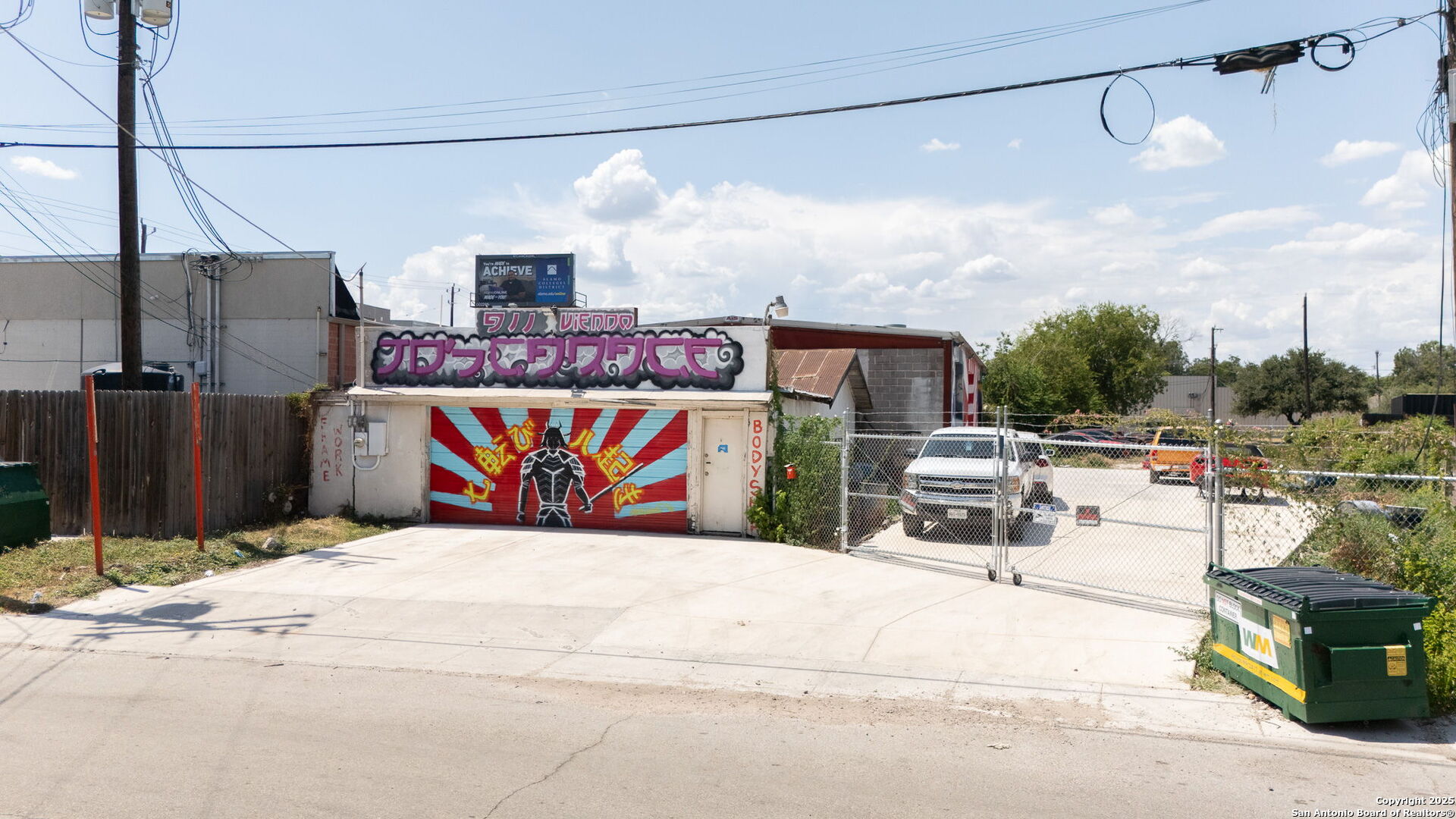 911 Viendo San Antonio TX 78201