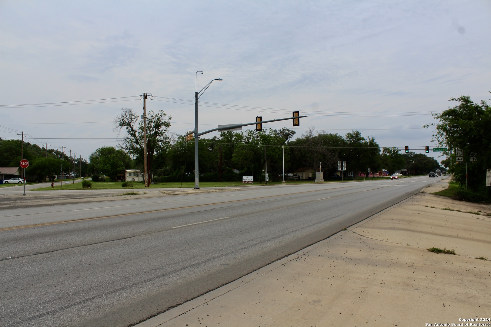 707 Commerce Pleasanton TX 78064