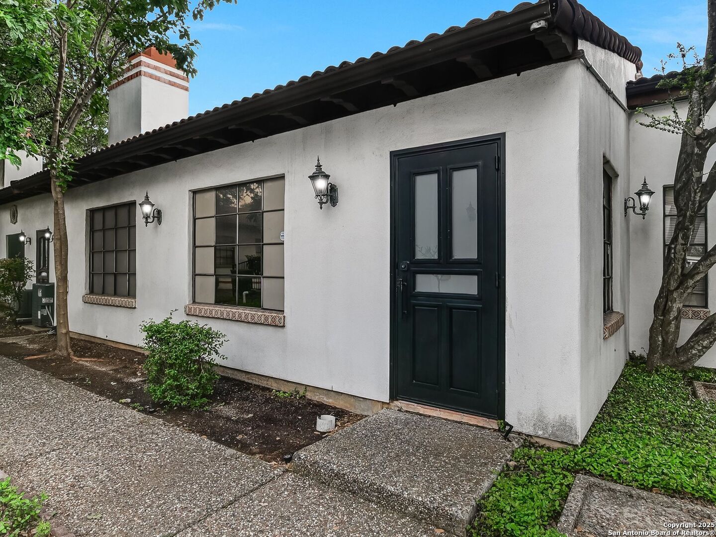 8265 Fredericksburg San Antonio TX 78229