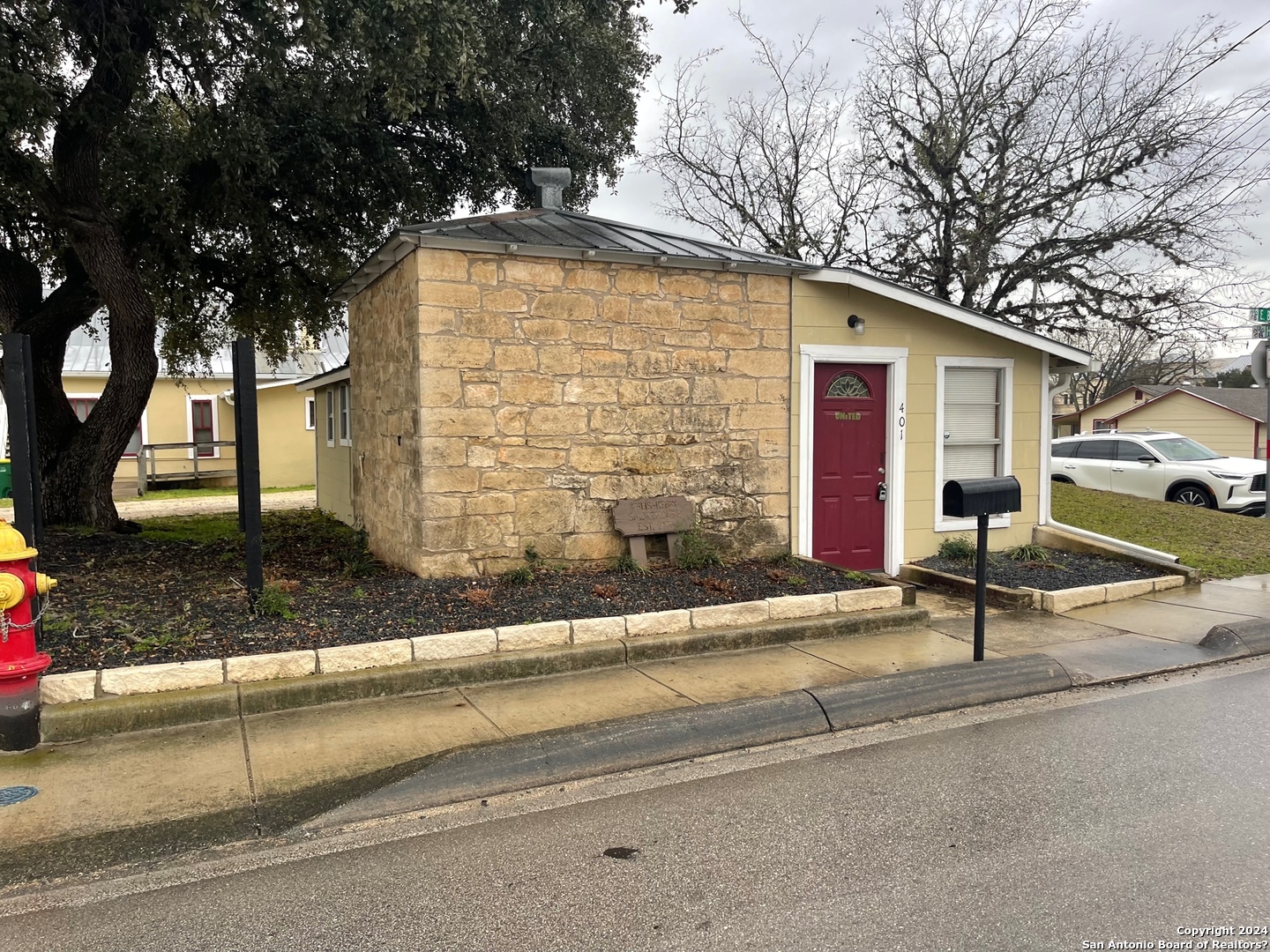 401 E Blanco Road Boerne TX 78006