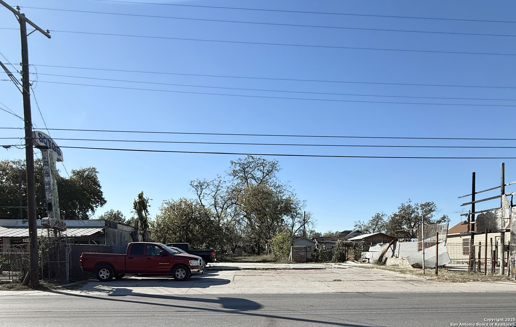 219 General Mcmullen San Antonio TX 78237