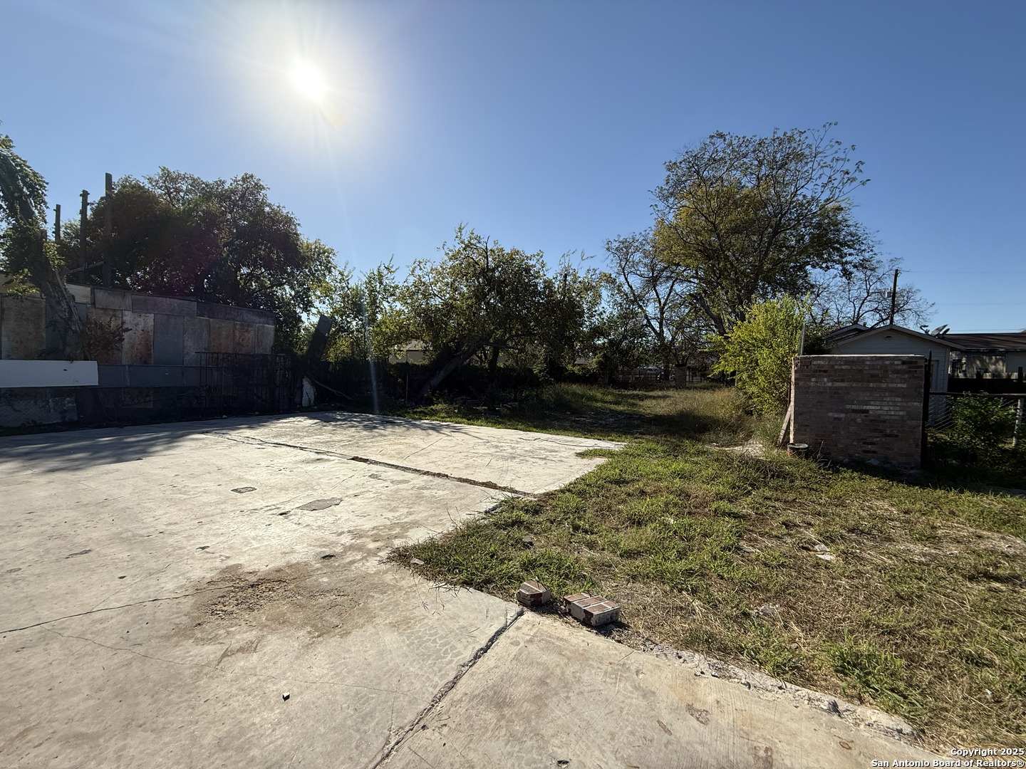 219 General Mcmullen San Antonio TX 78237