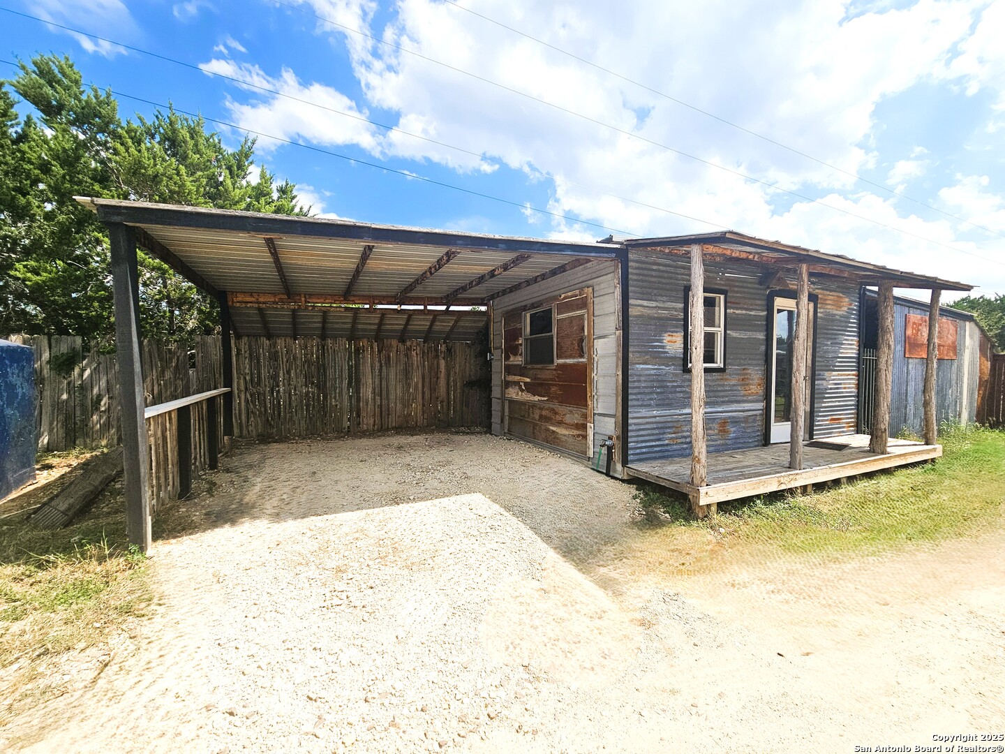 4951 Fm 1283 Pipe Creek TX 78063