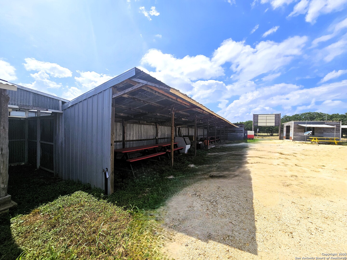 4951 Fm 1283 Pipe Creek TX 78063