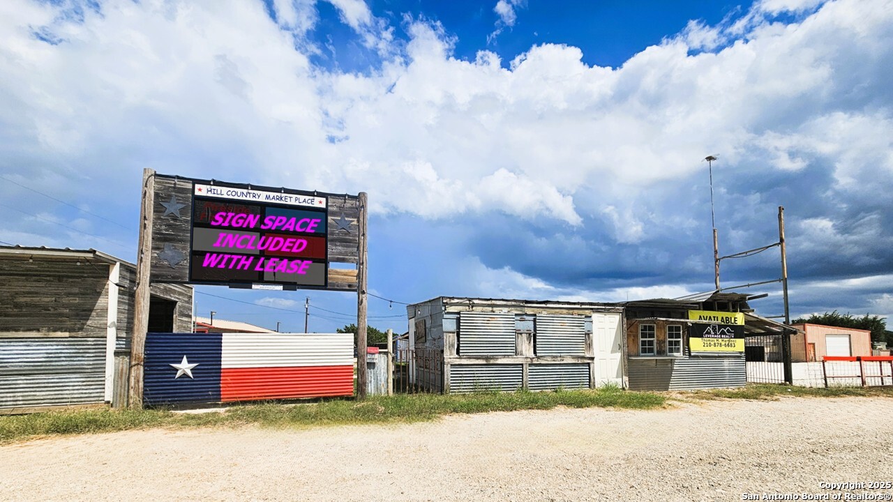 4951 Fm 1283 Pipe Creek TX 78063