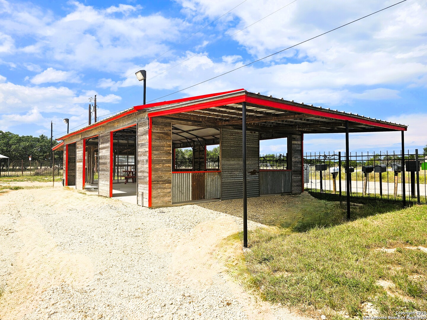 4951 Fm 1283 Pipe Creek TX 78063