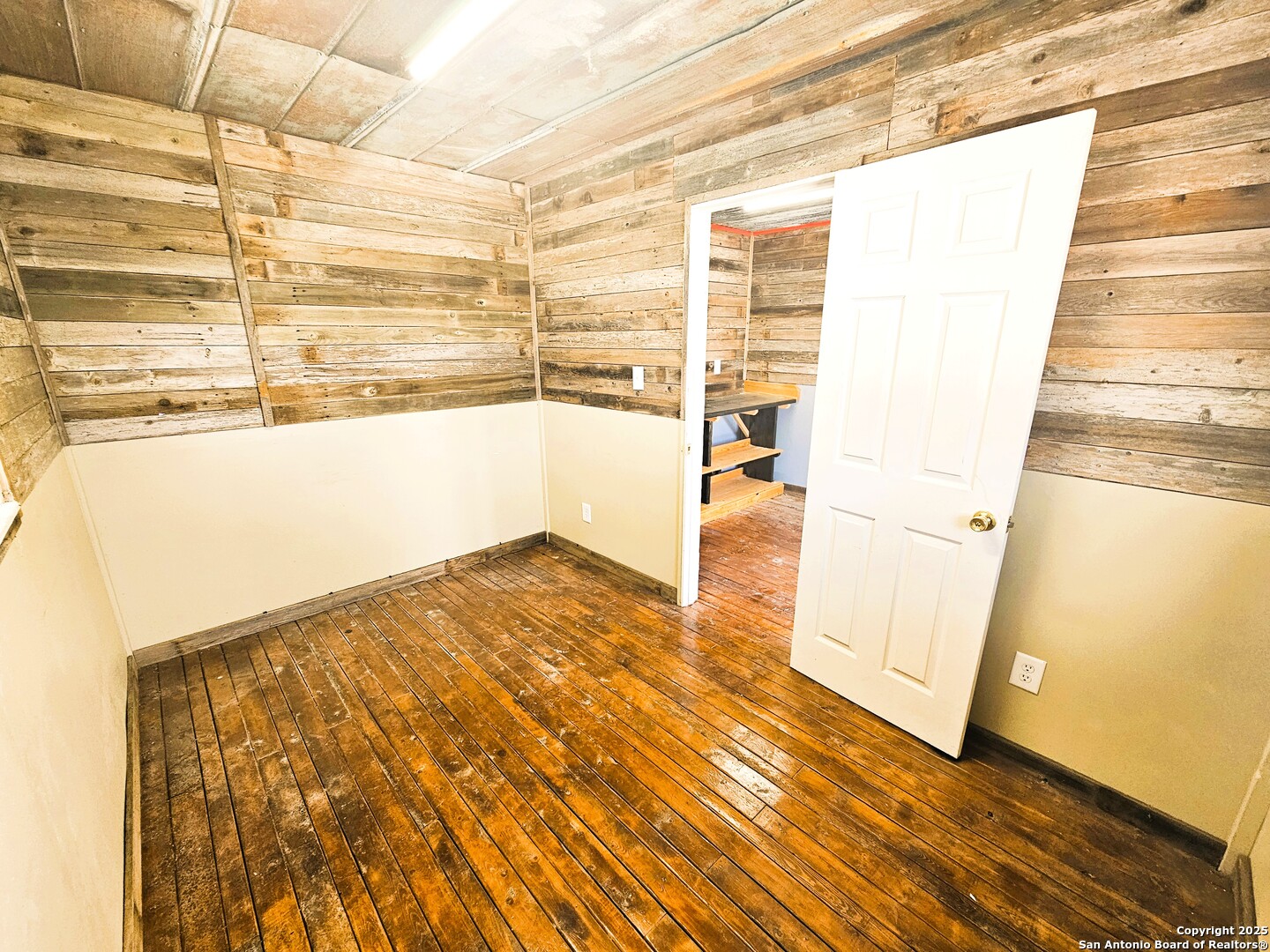 4951 Fm 1283 Pipe Creek TX 78063