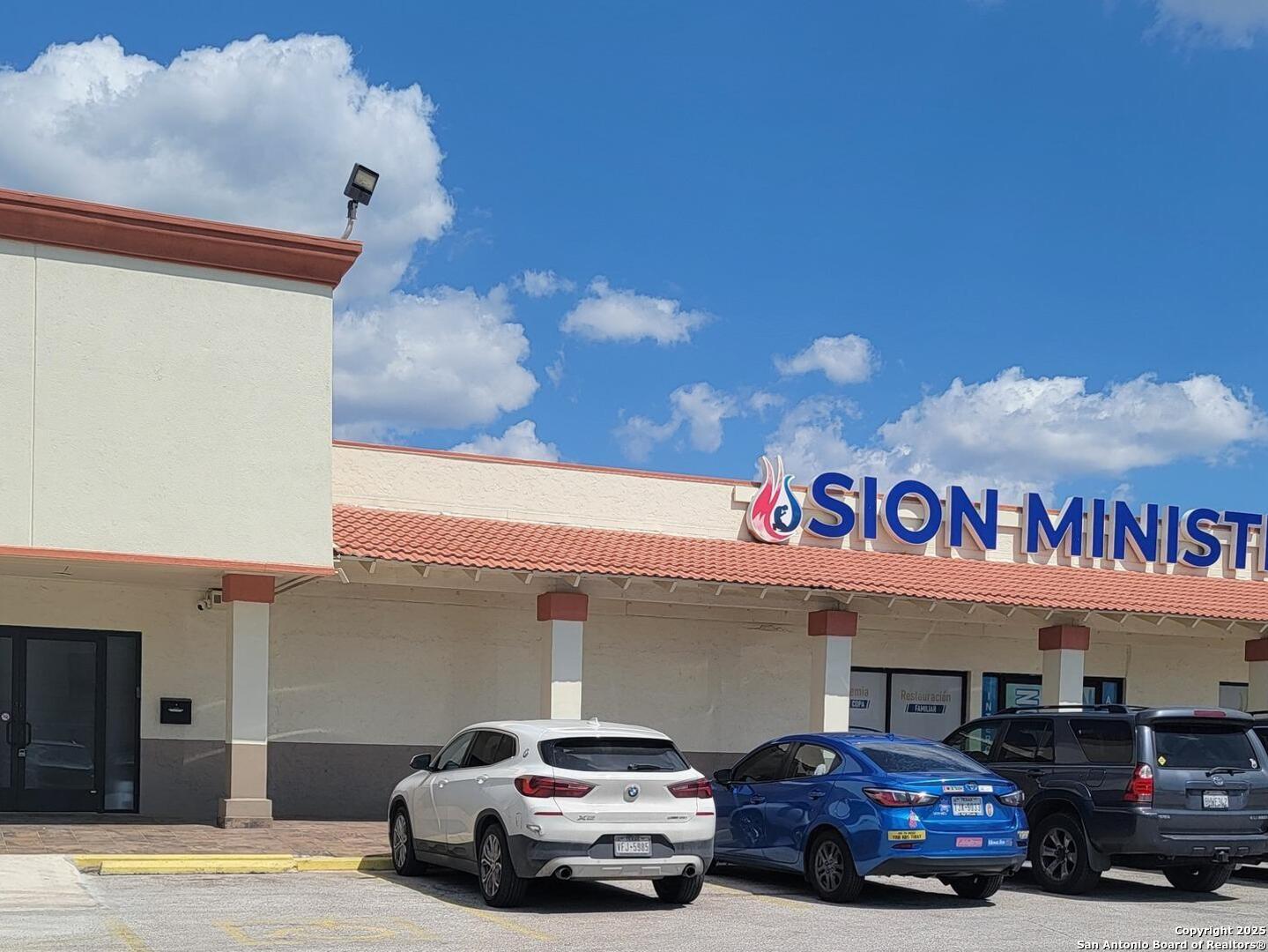 4445 Walzem San Antonio TX 78218