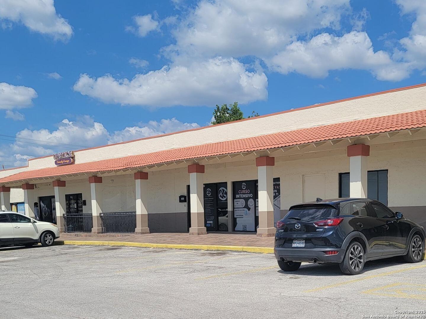 4445 Walzem San Antonio TX 78218