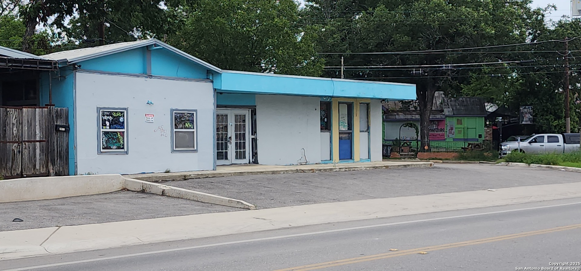 2909 N Saint Marys San Antonio TX 78212