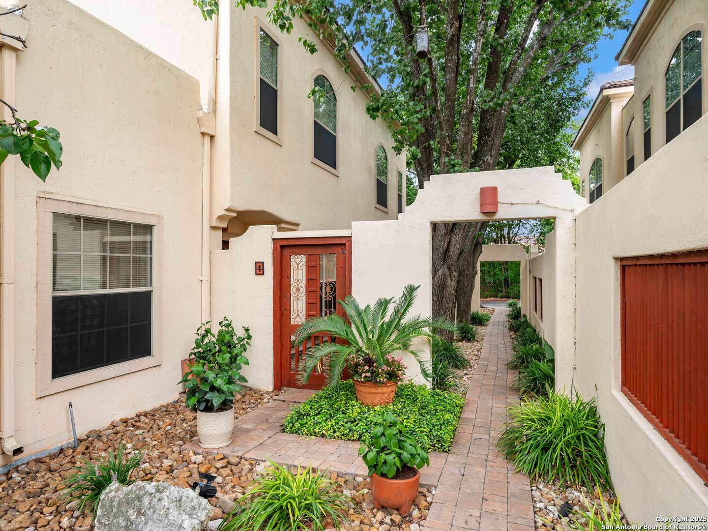 207 Grandview Alamo Heights TX 78209