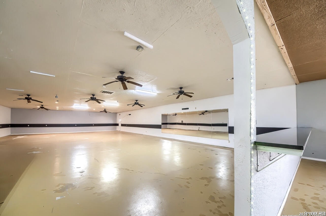 19015 K Street Somerset TX 78069