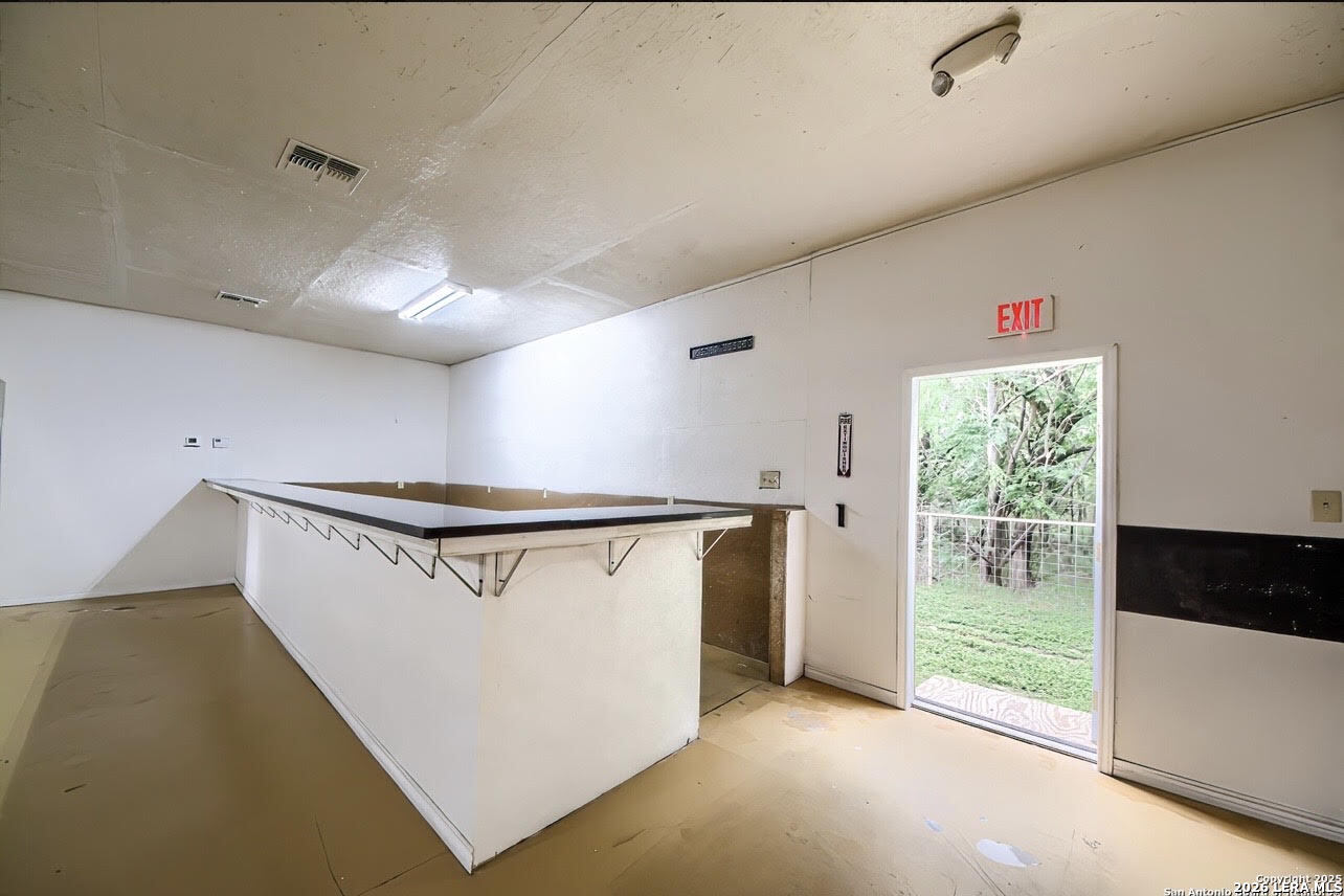 19015 K Street Somerset TX 78069