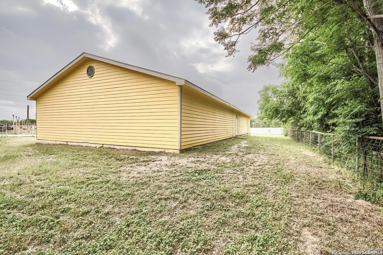 19015 K Street Somerset TX 78069