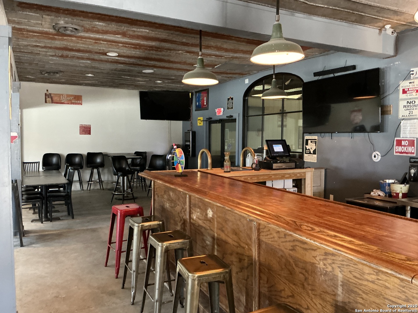 103 W 3rd Street Nixon TX 78140